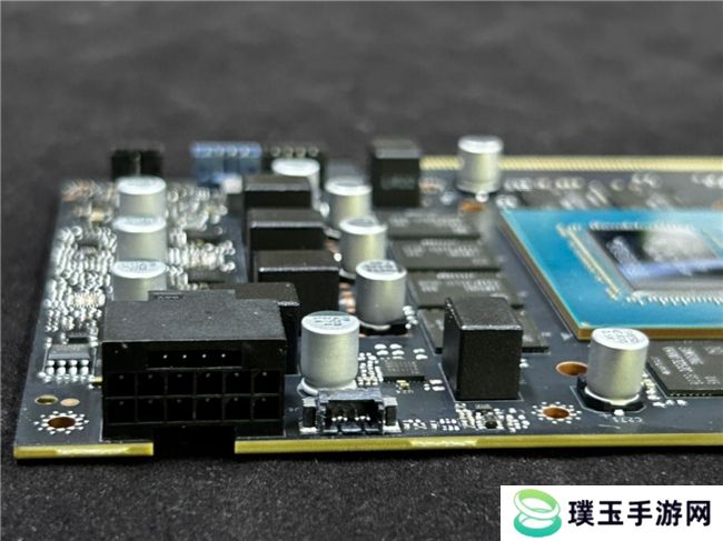 炫酷来袭，耕升 GeForce RTX 5070 Ti 炫光·超 OC带来超高性能