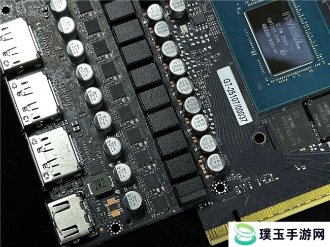 炫酷来袭，耕升 GeForce RTX 5070 Ti 炫光·超 OC带来超高性能